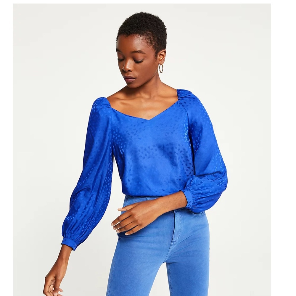Ann Taylor Puff Sleeve V-Neck Top